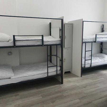 Hostel Comfort Praga Esterno foto